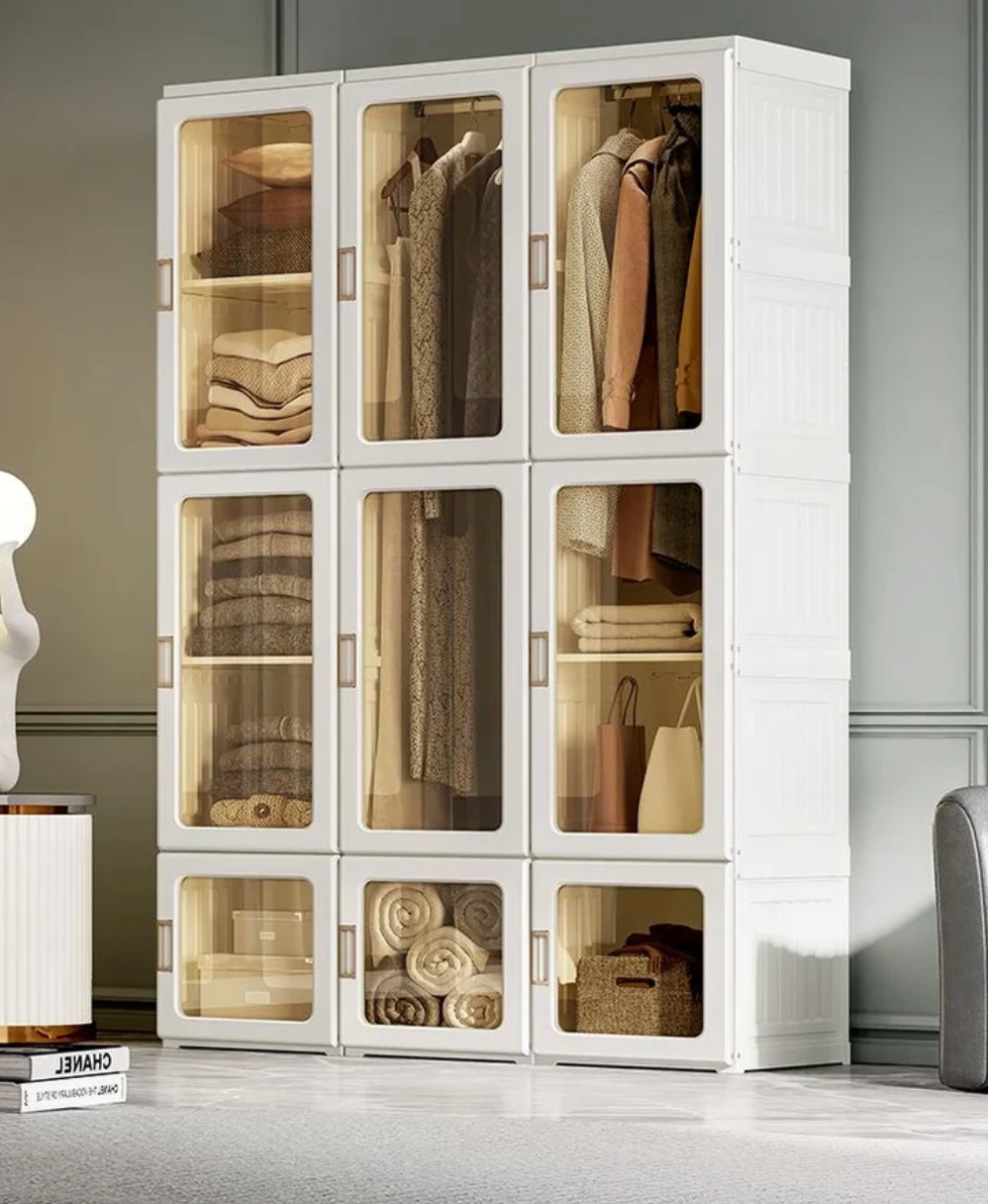 Armario portátil en una habitación